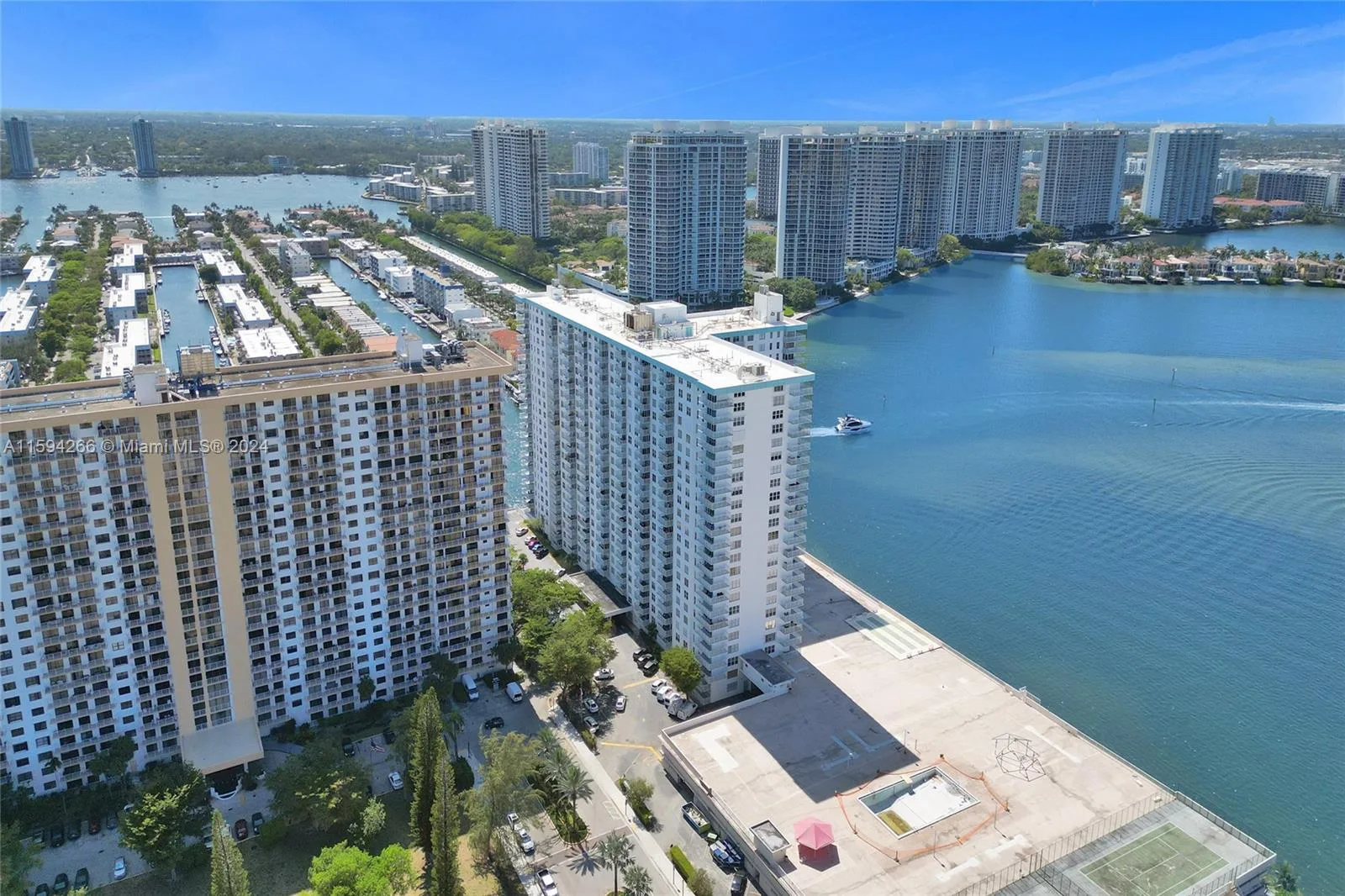 301 174th St # 1701, Sunny Isles Beach, FL 33160 photo 10
