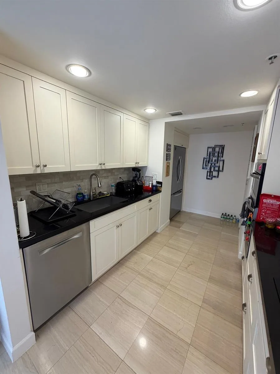1581 Brickell Avenue # 406, Miami, FL 33129 photo 11