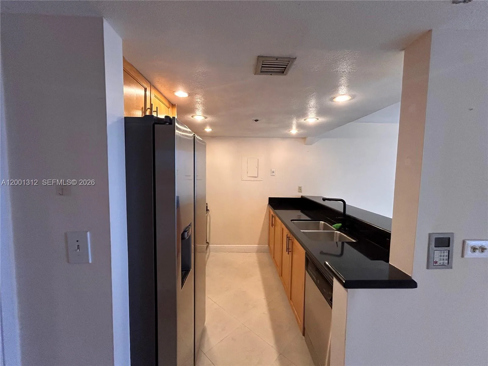 7601 E Treasure Dr # 1612, North Bay Village, FL 33141 photo 3