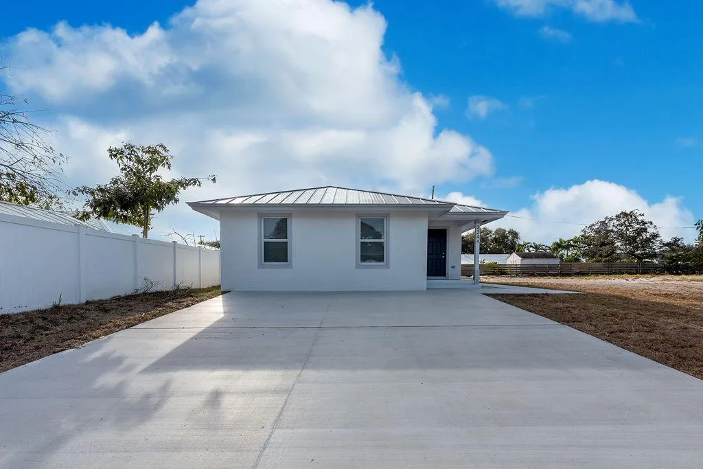 3018 SE Iris Street # 1, Stuart, FL 34997