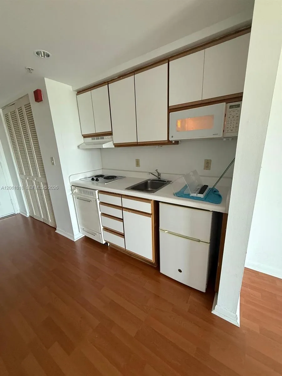 5737 SW 72nd St # 5737, South Miami, FL 33143 photo 5