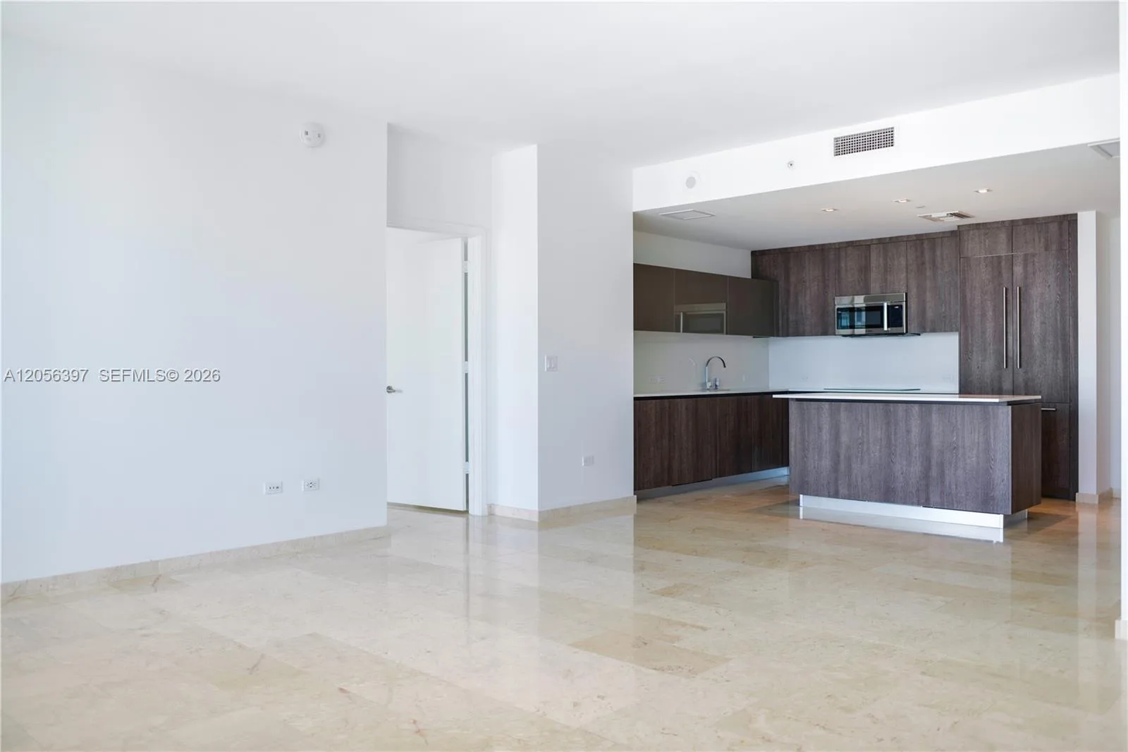 68 SE 6th St # 3908, Miami, FL 33130 photo 5
