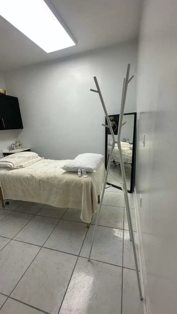 9610 Fontainebleau Blvd, Miami, FL 33172 photo 7