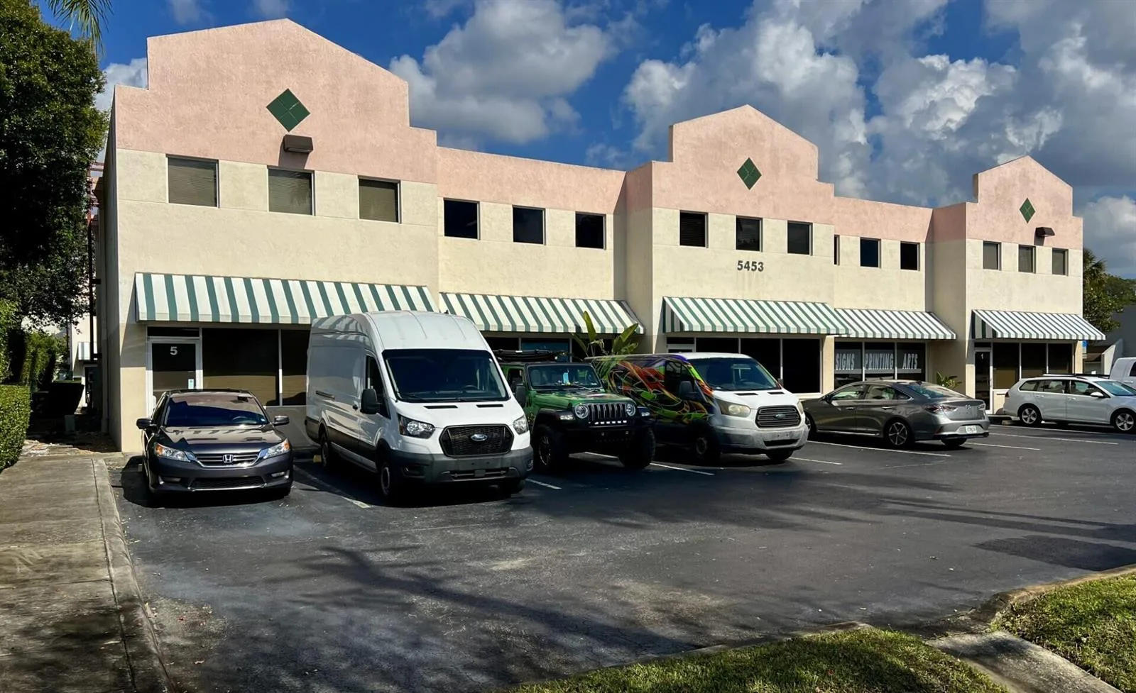 5453 NW 24 Street # 5, Margate, FL 33063