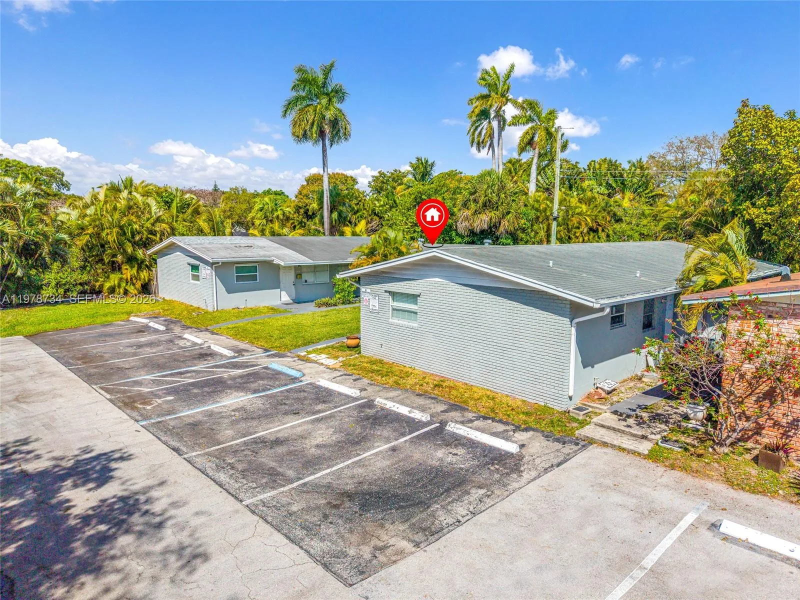 355 NW 32nd St, Oakland Park, FL 33309 photo 4
