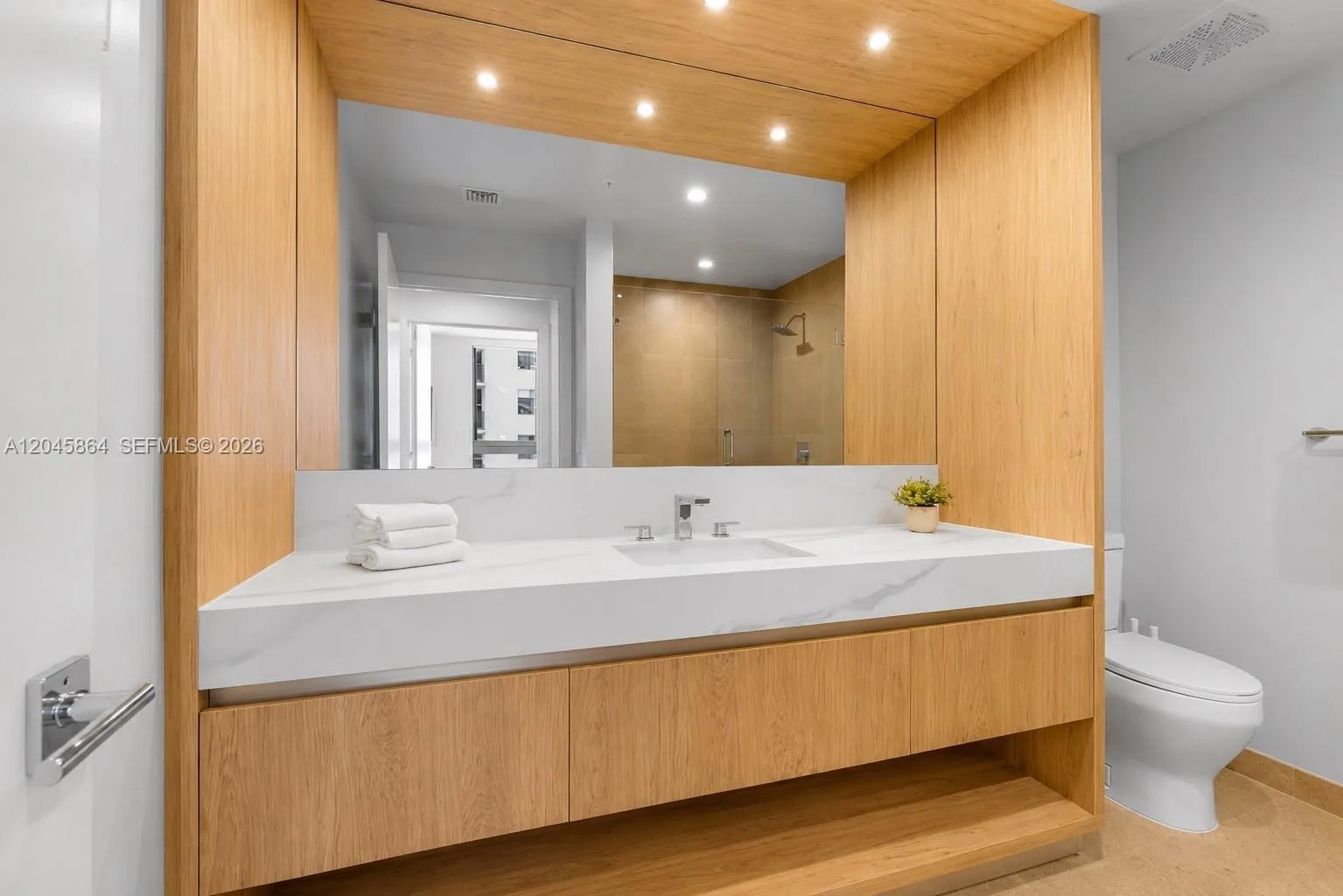 11 NE 6th St # 1712, Miami, FL 33132