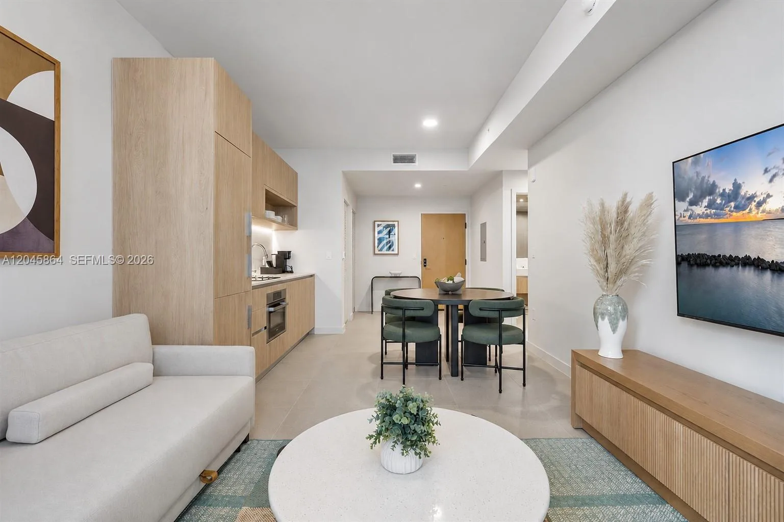 11 NE 6th St # 1712, Miami, FL 33132 photo 4