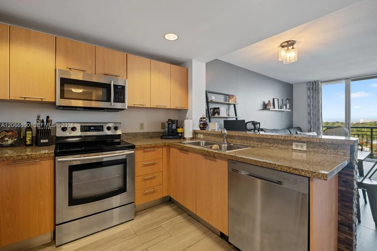 2021 SW 3rd Ave # 602, Miami, FL 33129 photo 5