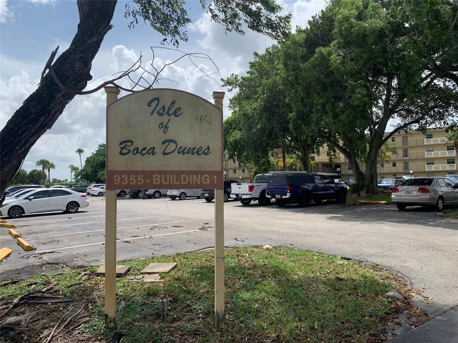 9355 SW 8th Street # 321, Boca Raton, FL 33428