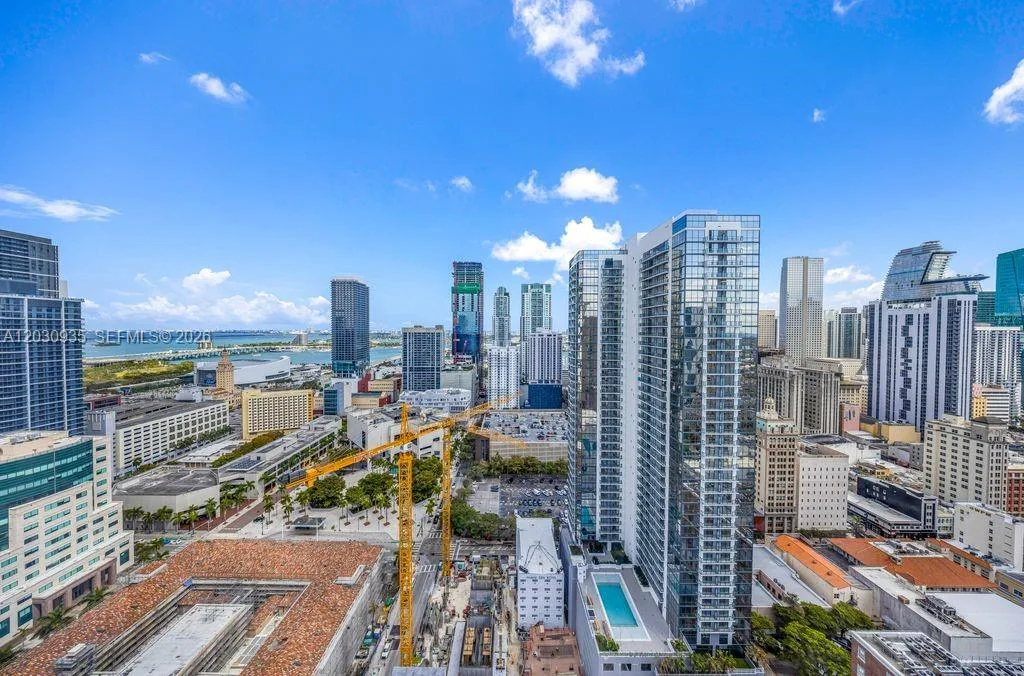 225 N Miami Ave # 3507, Miami, FL 33128
