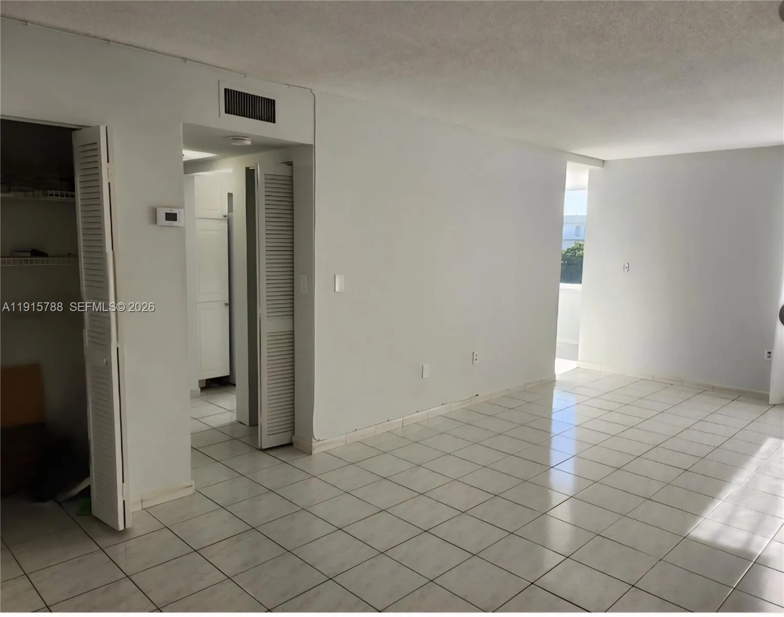 250 180th Dr # 510, Sunny Isles Beach, FL 33160 photo 6