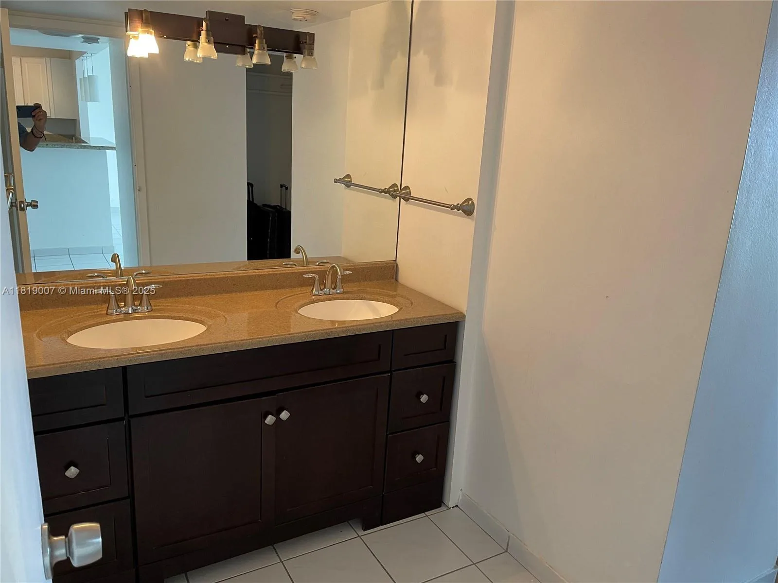 100 Bayview Dr # 812, Sunny Isles Beach, FL 33160 photo 10