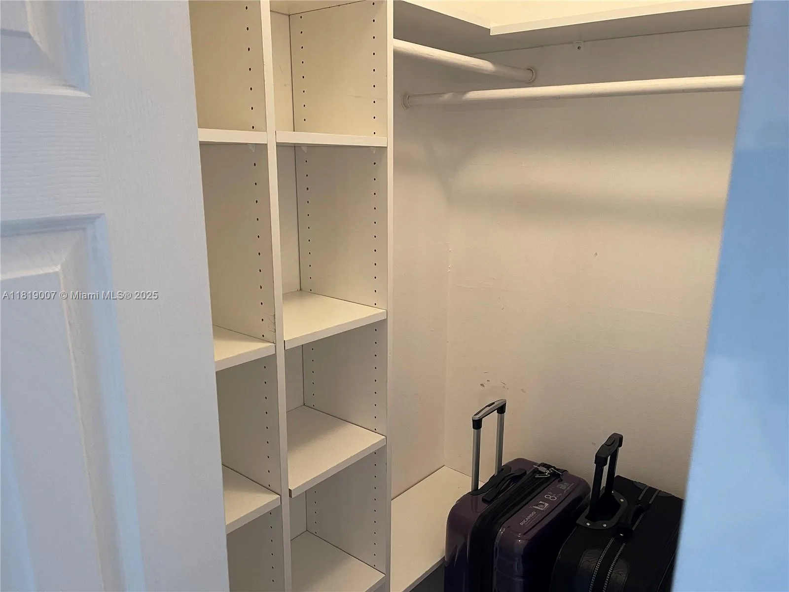 100 Bayview Dr # 812, Sunny Isles Beach, FL 33160 photo 9