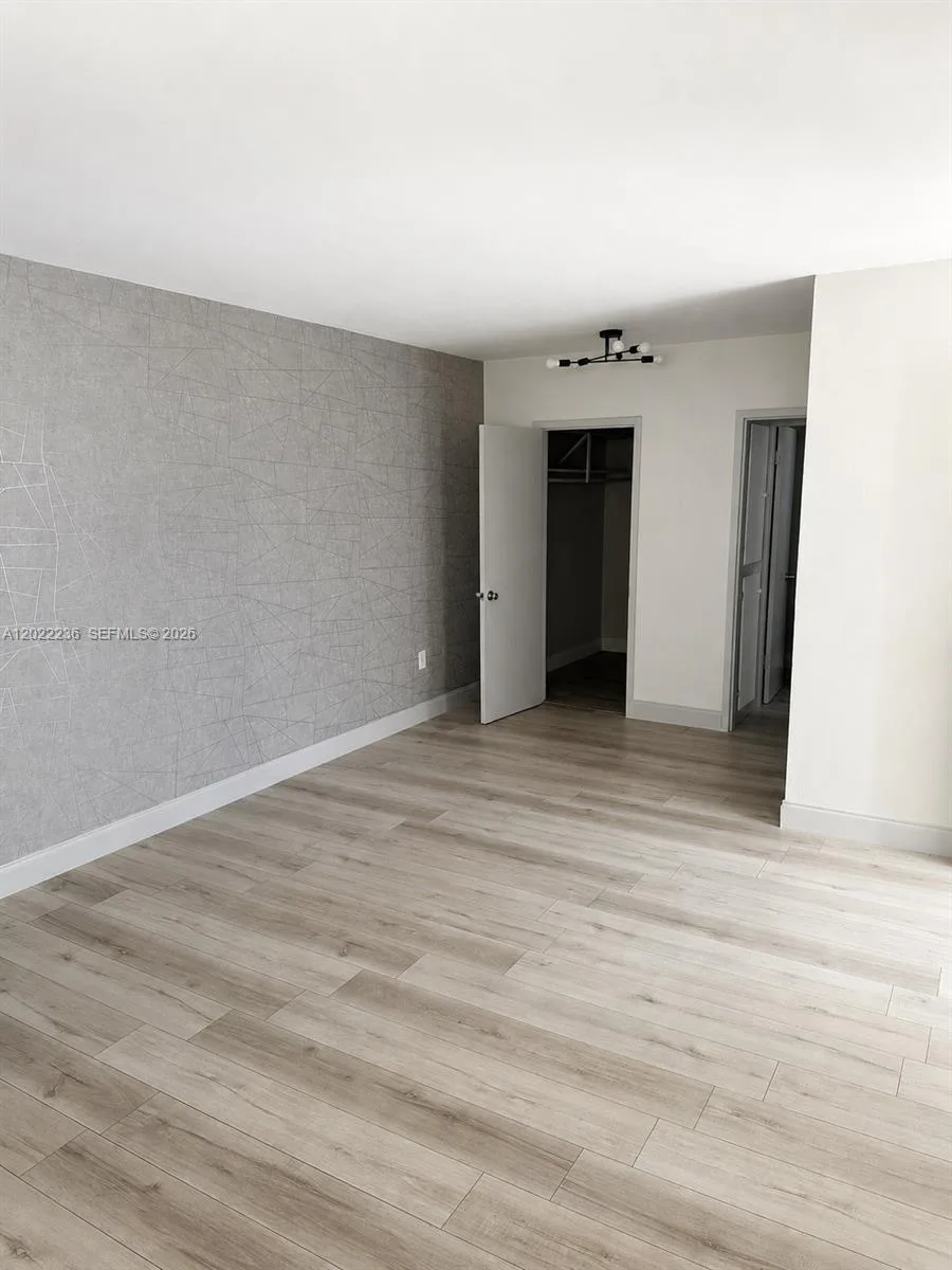 500 13th St # 7, Miami Beach, FL 33139 photo 2