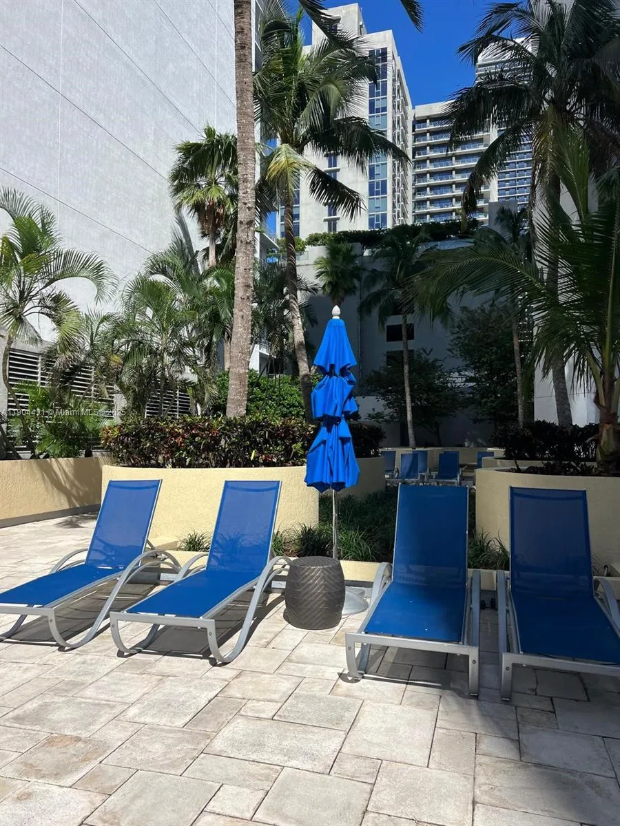 244 Biscayne Blvd # 303, Miami, FL 33132 photo 3