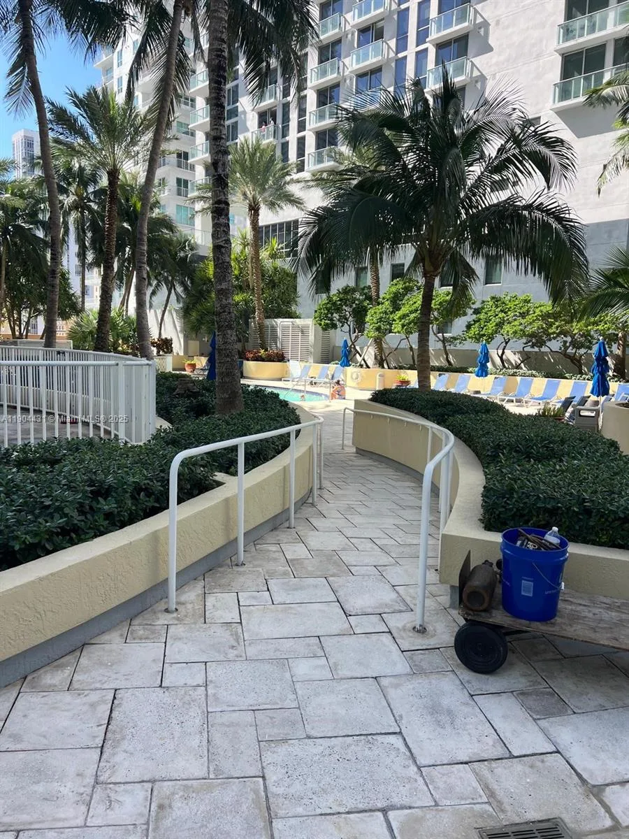 244 Biscayne Blvd # 303, Miami, FL 33132 photo 4