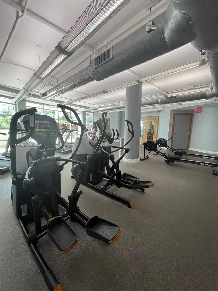 244 Biscayne Blvd # 303, Miami, FL 33132 photo 7
