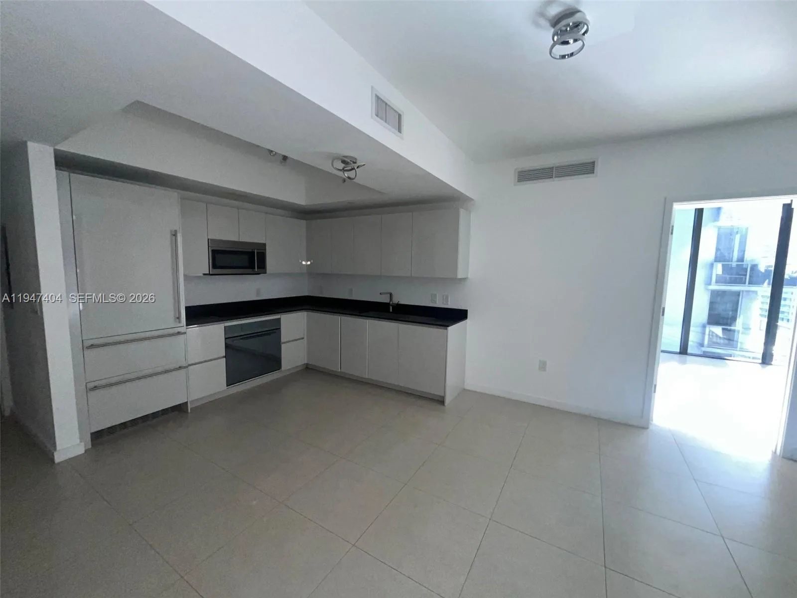 1010 Brickell Ave # 2406, Miami, FL 33131 photo 10