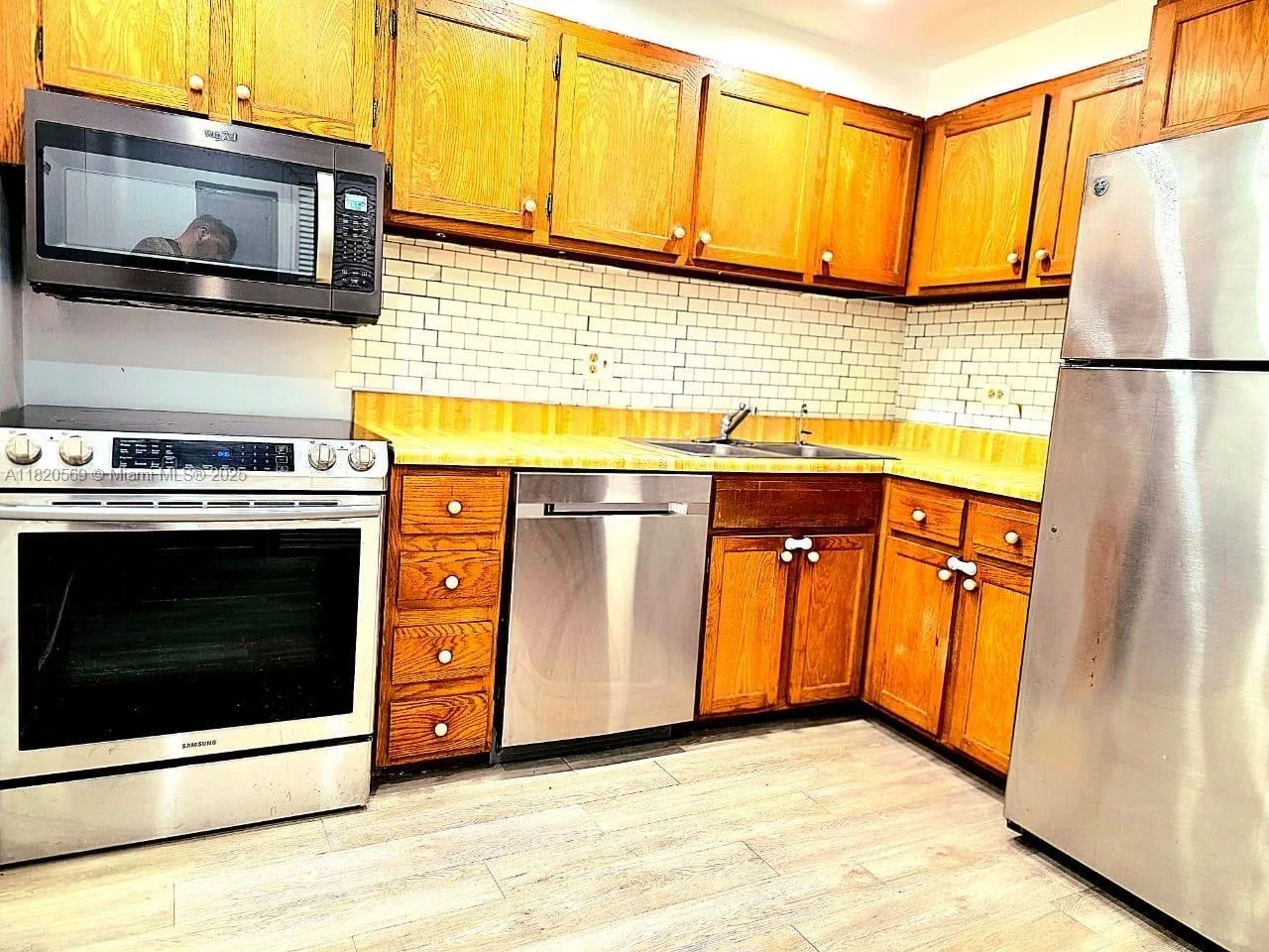 3730 Inverrary Dr # H1V, Lauderhill, FL 33319 photo 12