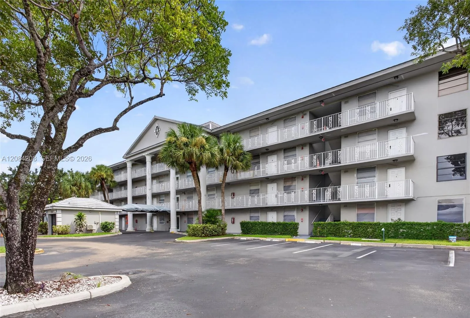1502 Whitehall Dr # 305, Davie, FL 33324
