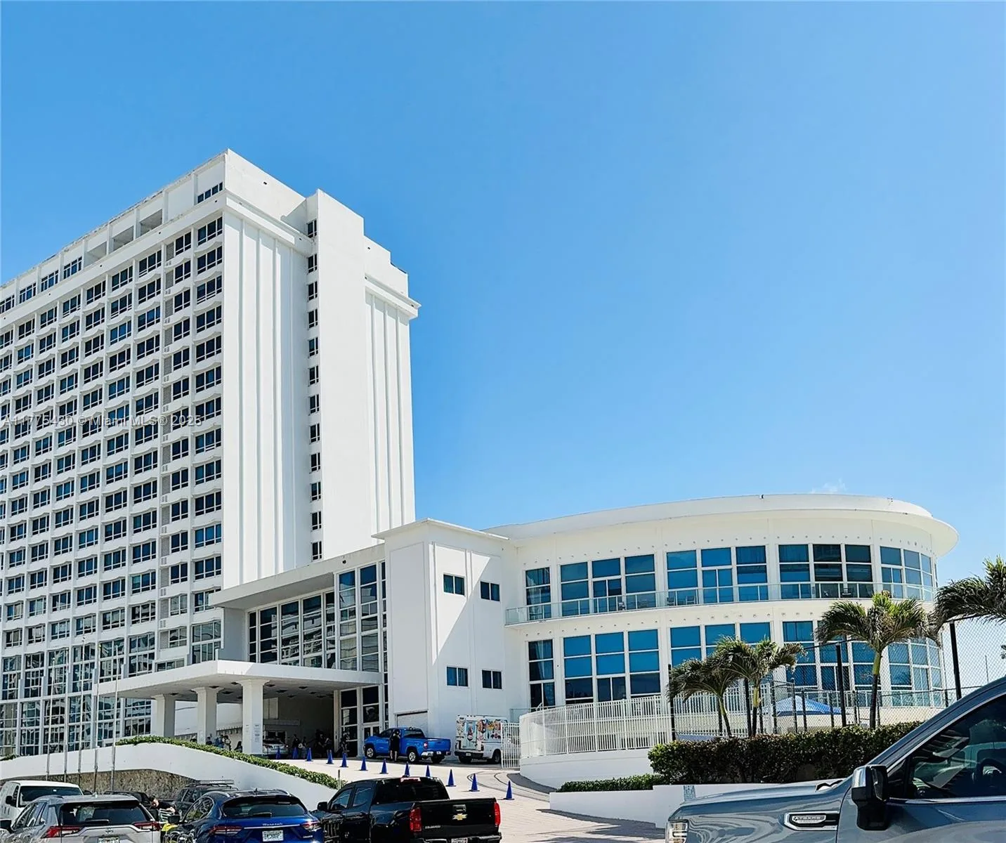 5445 Collins Ave # 1520, Miami Beach, FL 33140