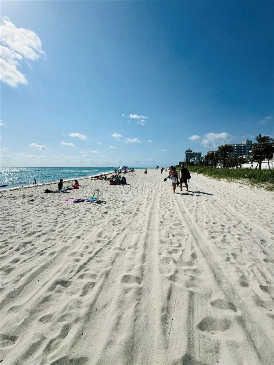 5445 Collins Ave # 1520, Miami Beach, FL 33140 photo 4