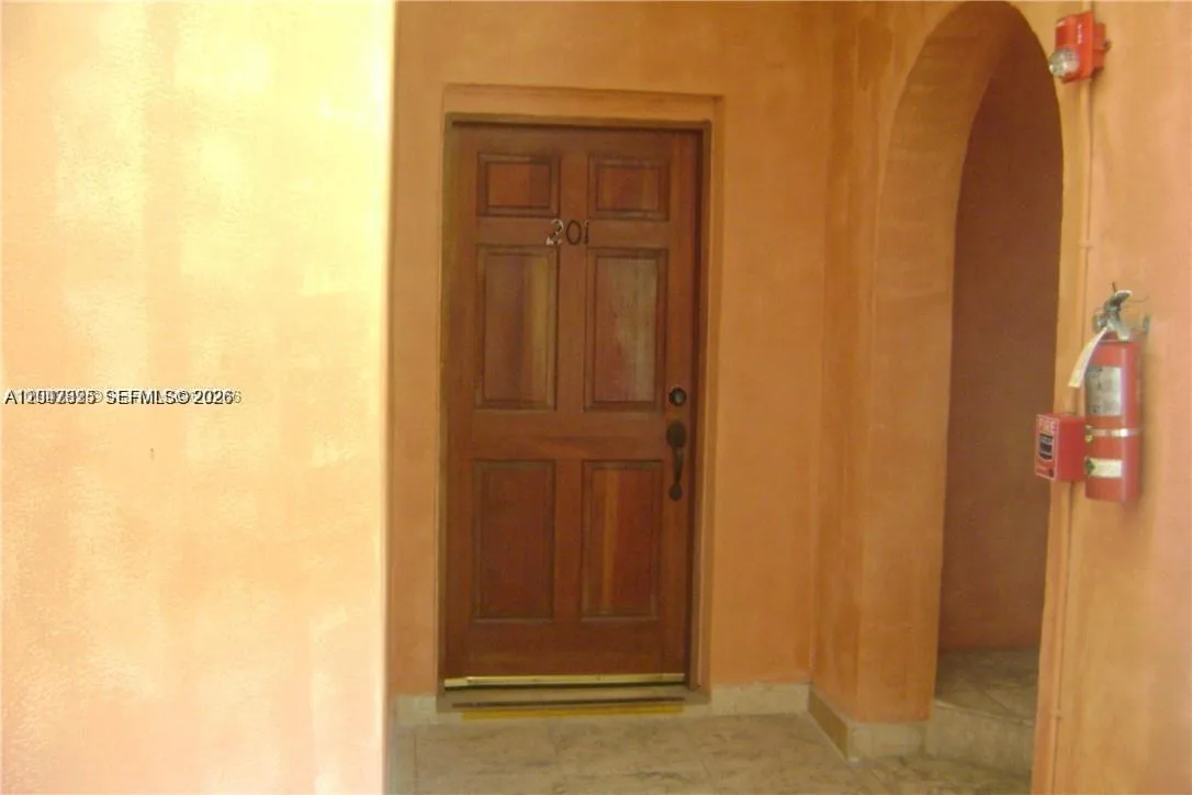 4812 Pine Tree Dr # 201, Miami Beach, FL 33140 photo 5