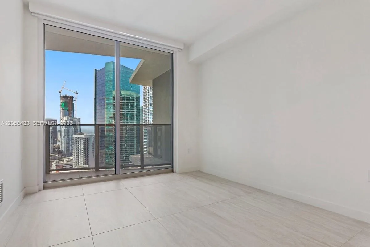 77 SE 5th Street # 3902, Miami, FL 33131 photo 10