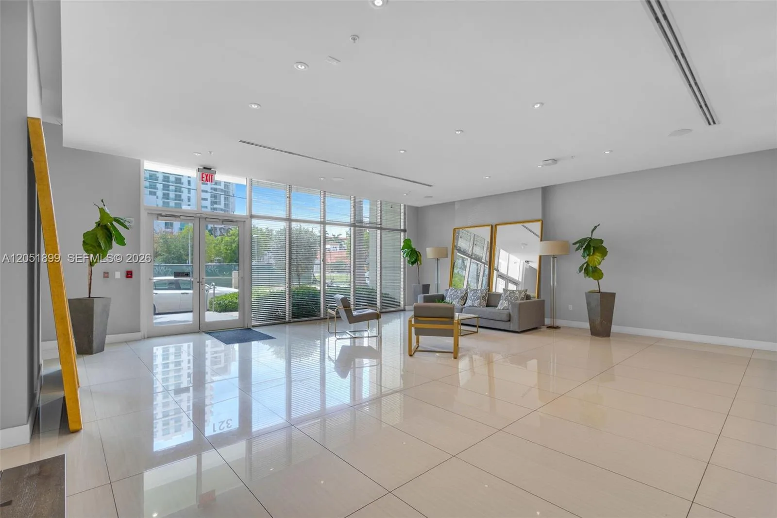 321 NE 26th St # 709, Miami, FL 33137 photo 3