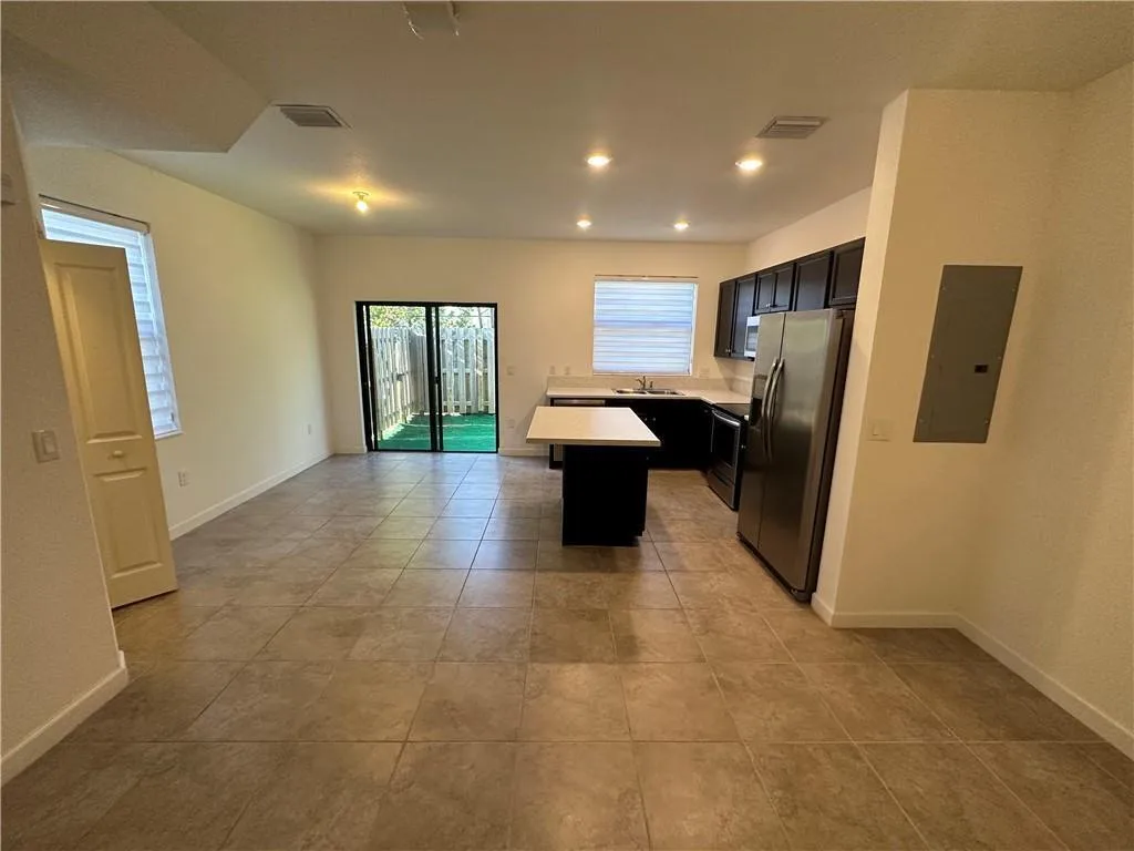 377 NE 208th Terrace # 377, Miami, FL 33179 photo 3