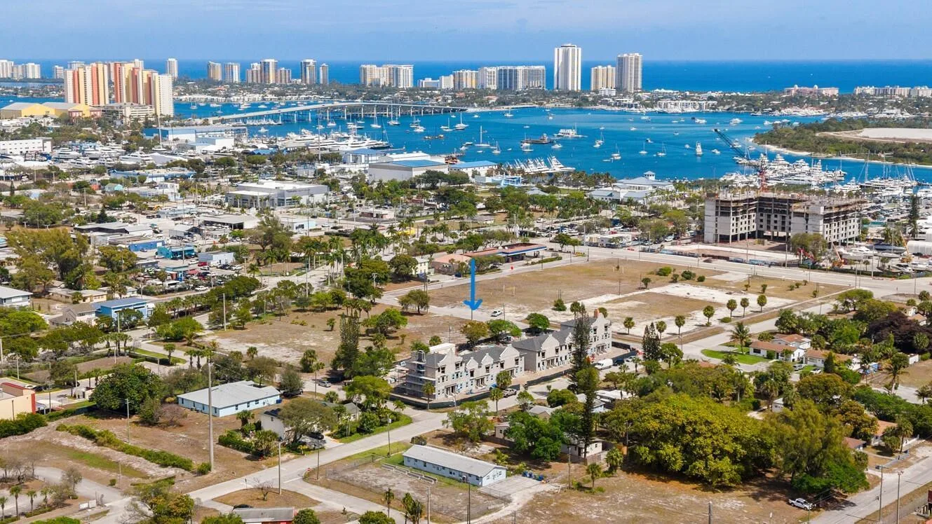 132 W 11th Street, Riviera Beach, FL 33404