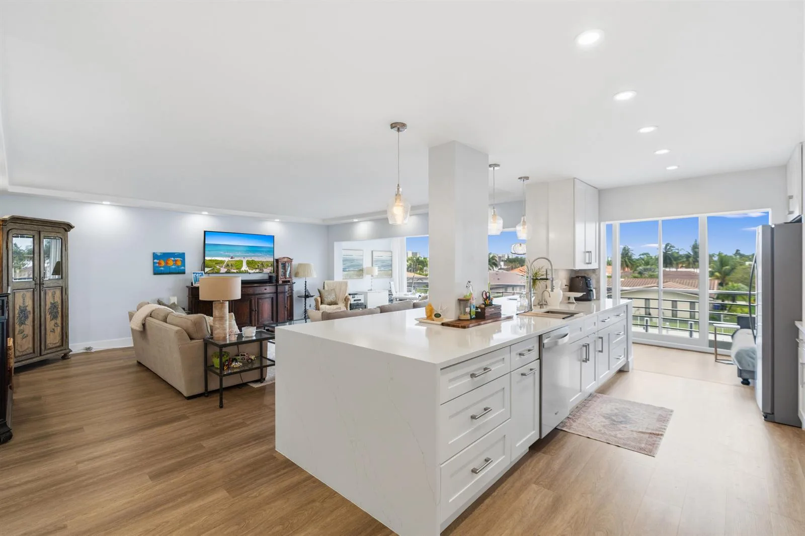 3050 NE 47TH Court # 203, Fort Lauderdale, FL 33308