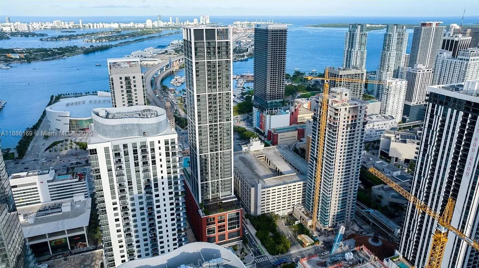 159 NE 6th St # 5106, Miami, FL 33132 photo 11