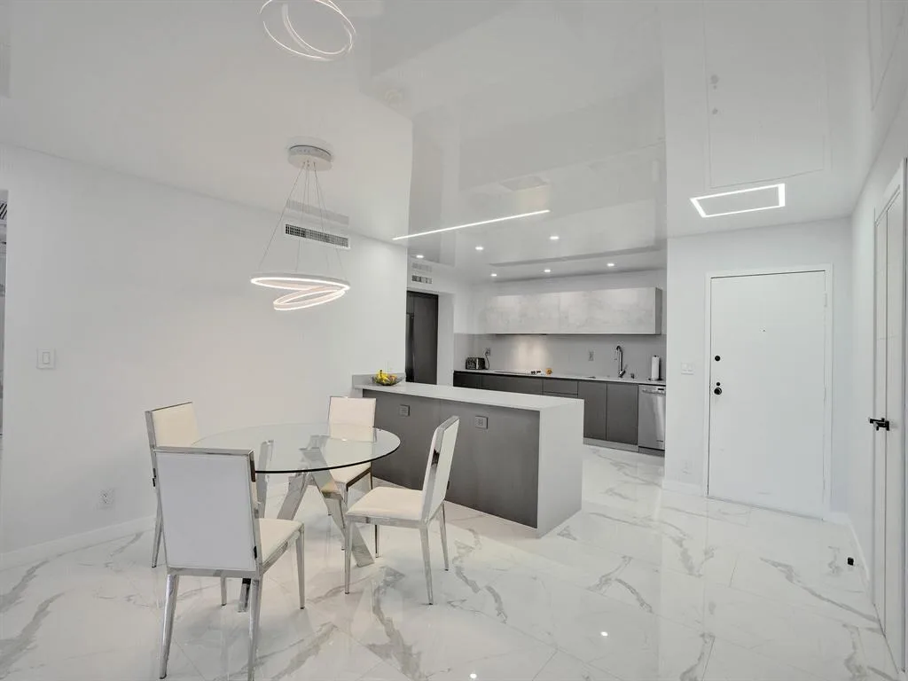 2500 Parkview Drive # 1112, Hallandale Beach, FL 33009