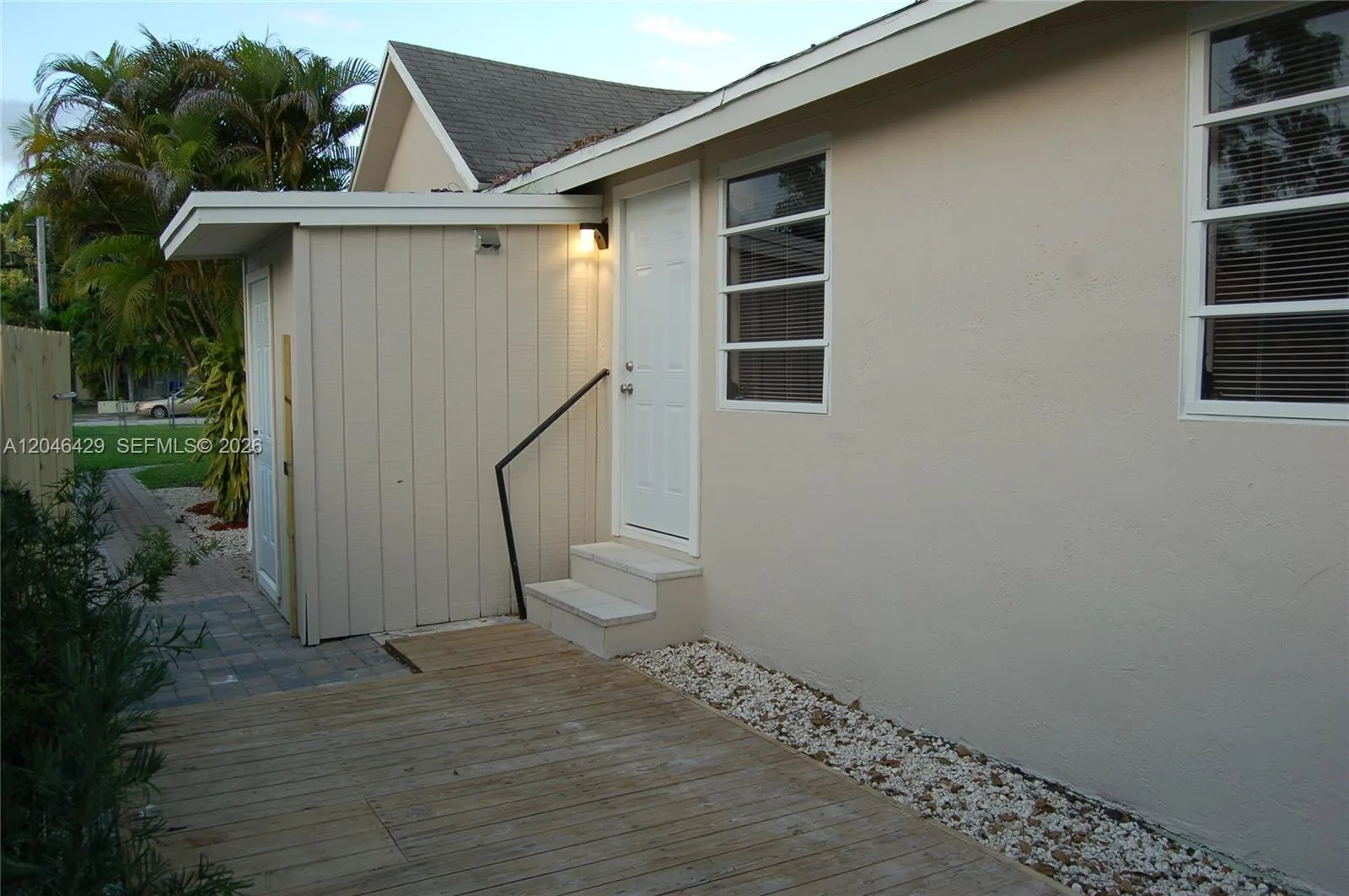 Listing photo 9