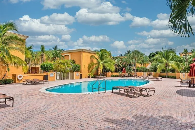 18111 NW 68th Ave # H102, Hialeah, FL 33015