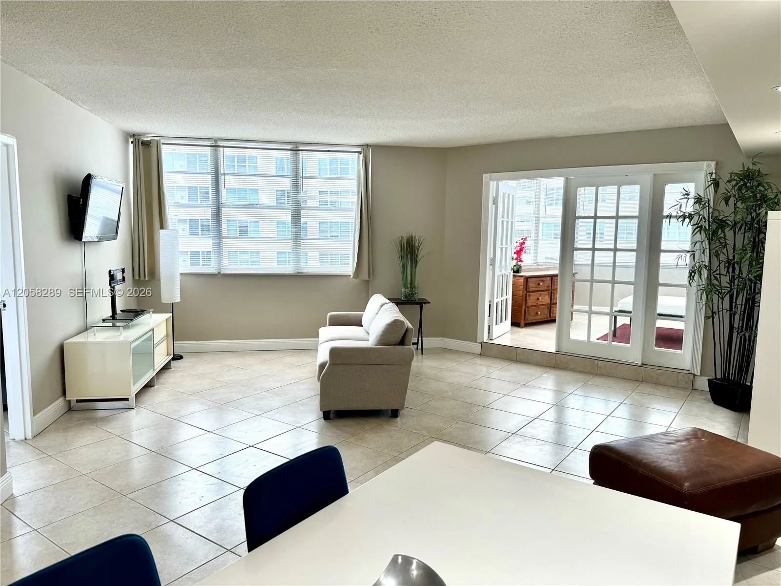 801 Brickell Bay Dr # 465, Miami, FL 33131 photo 2