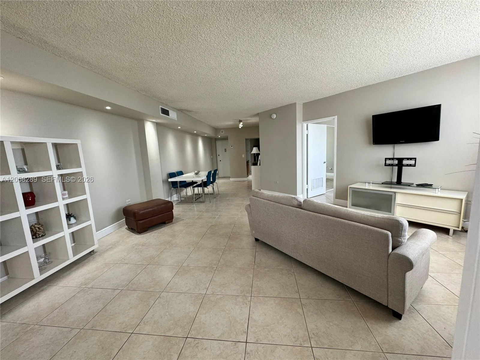 801 Brickell Bay Dr # 465, Miami, FL 33131 photo 4