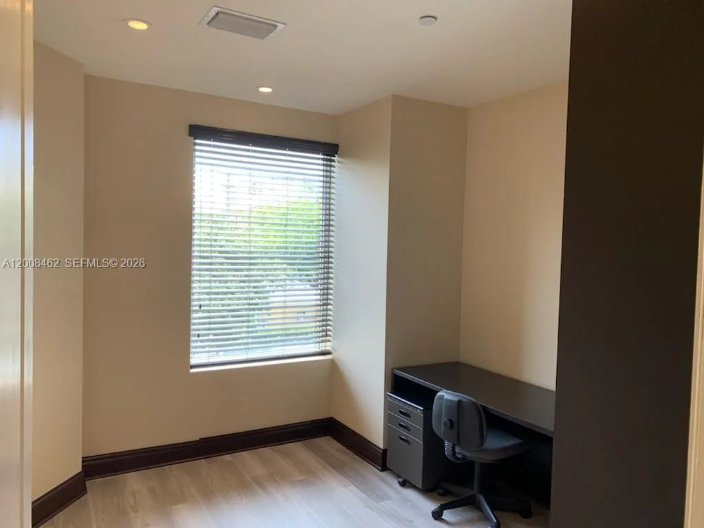 2750 NE 185th St # 202, Aventura, FL 33180 photo 6
