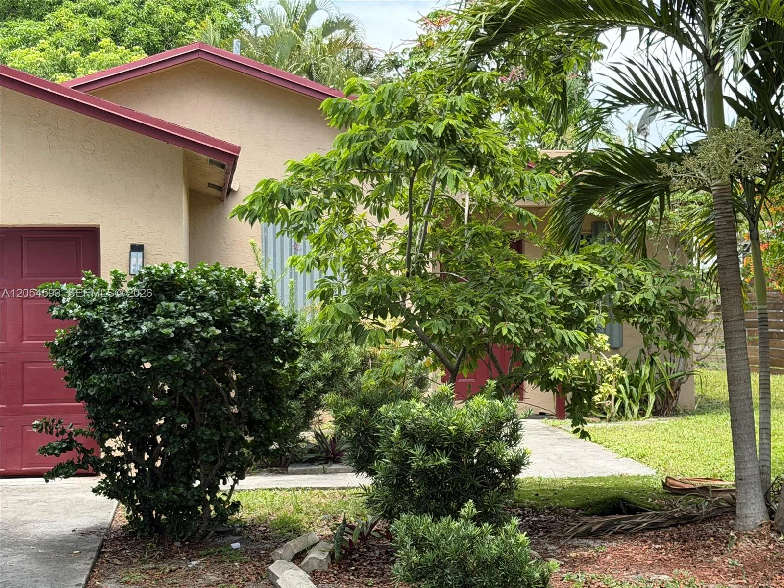 1561 NW 7th Ter, Pompano Beach, FL 33060 photo 2