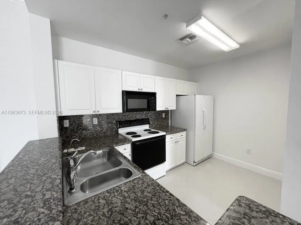 520 SE 5th Ave # 3705, Fort Lauderdale, FL 33301 photo 5