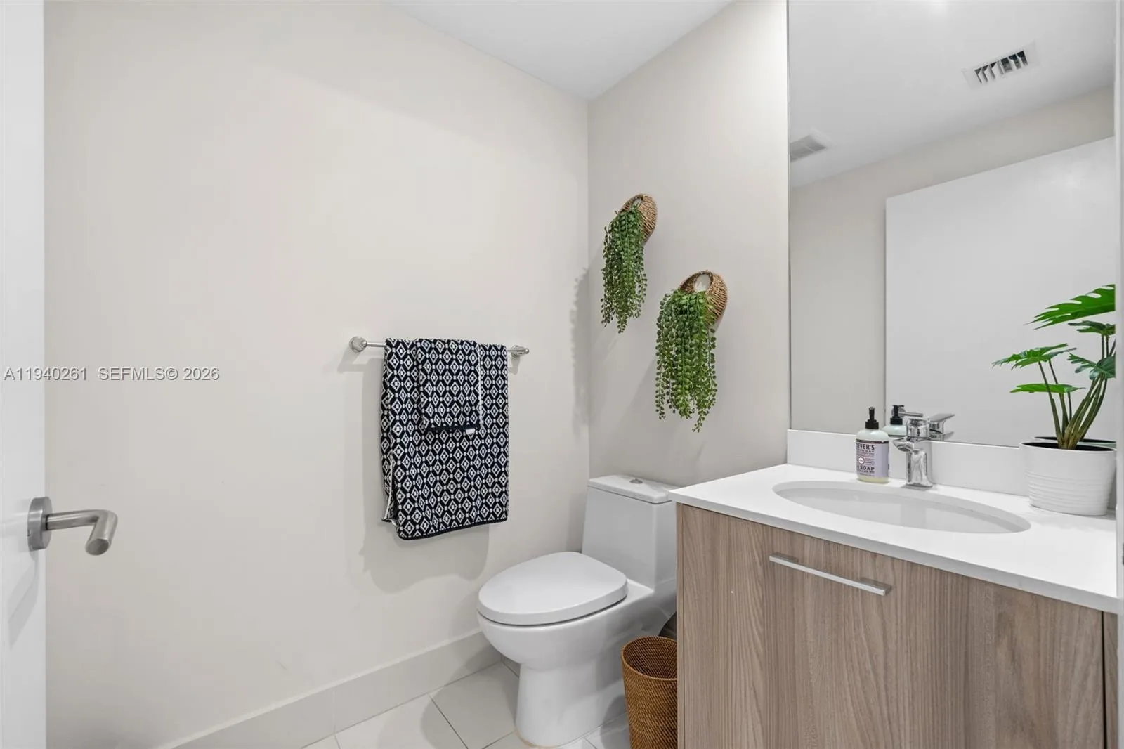 501 NE 31st St # 1503, Miami, FL 33137 photo 4
