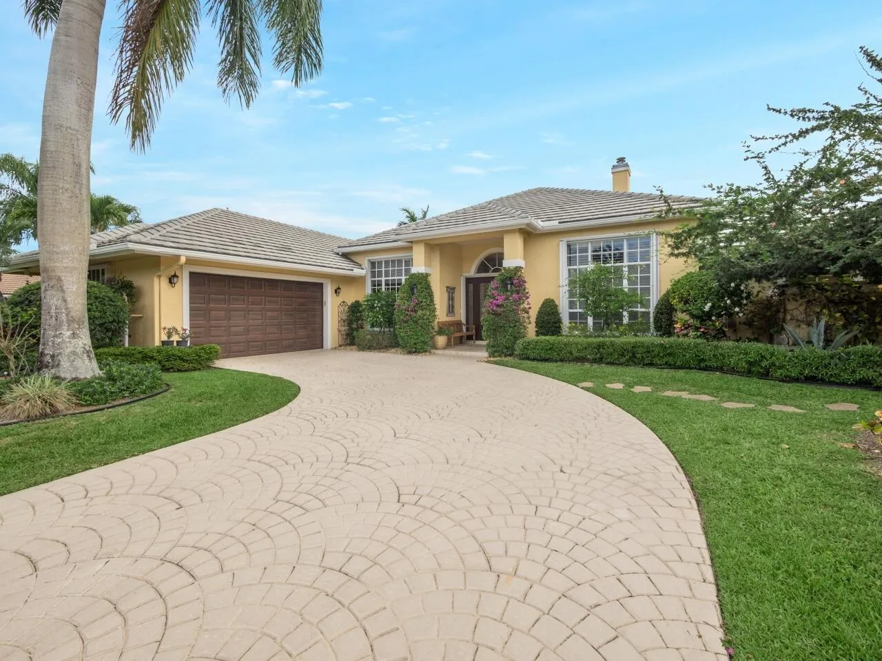 129 Brookhaven Court, Palm Beach Gardens, FL 33418 photo 3