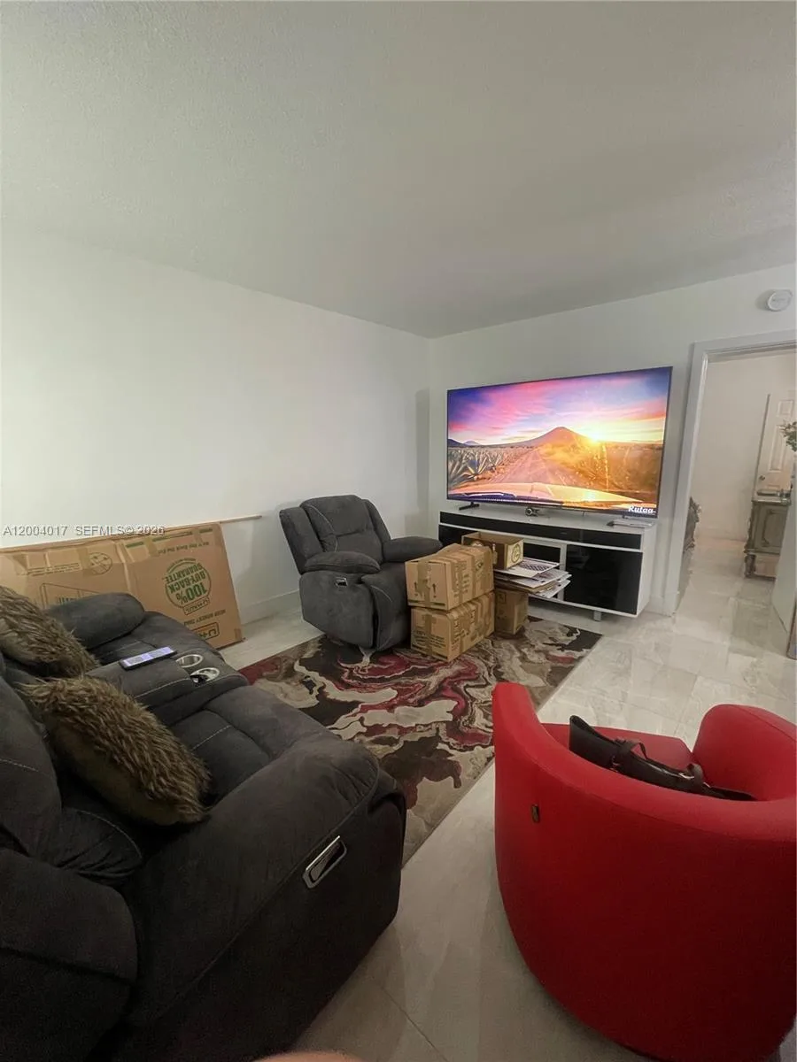 1255 W 49th Pl # E102, Hialeah, FL 33012 photo 3