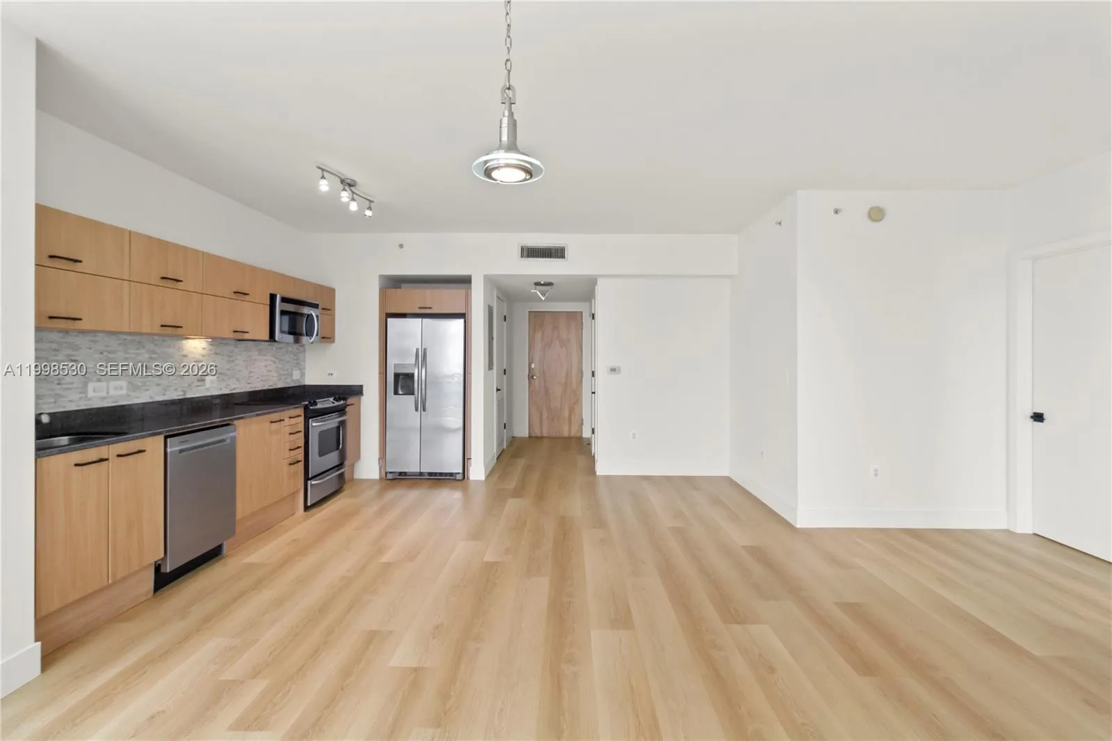 350 S Miami Ave # 3413, Miami, FL 33130 photo 3