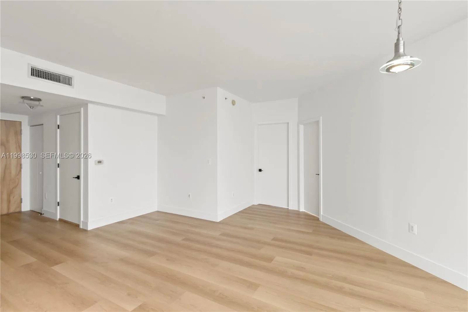 350 S Miami Ave # 3413, Miami, FL 33130 photo 7
