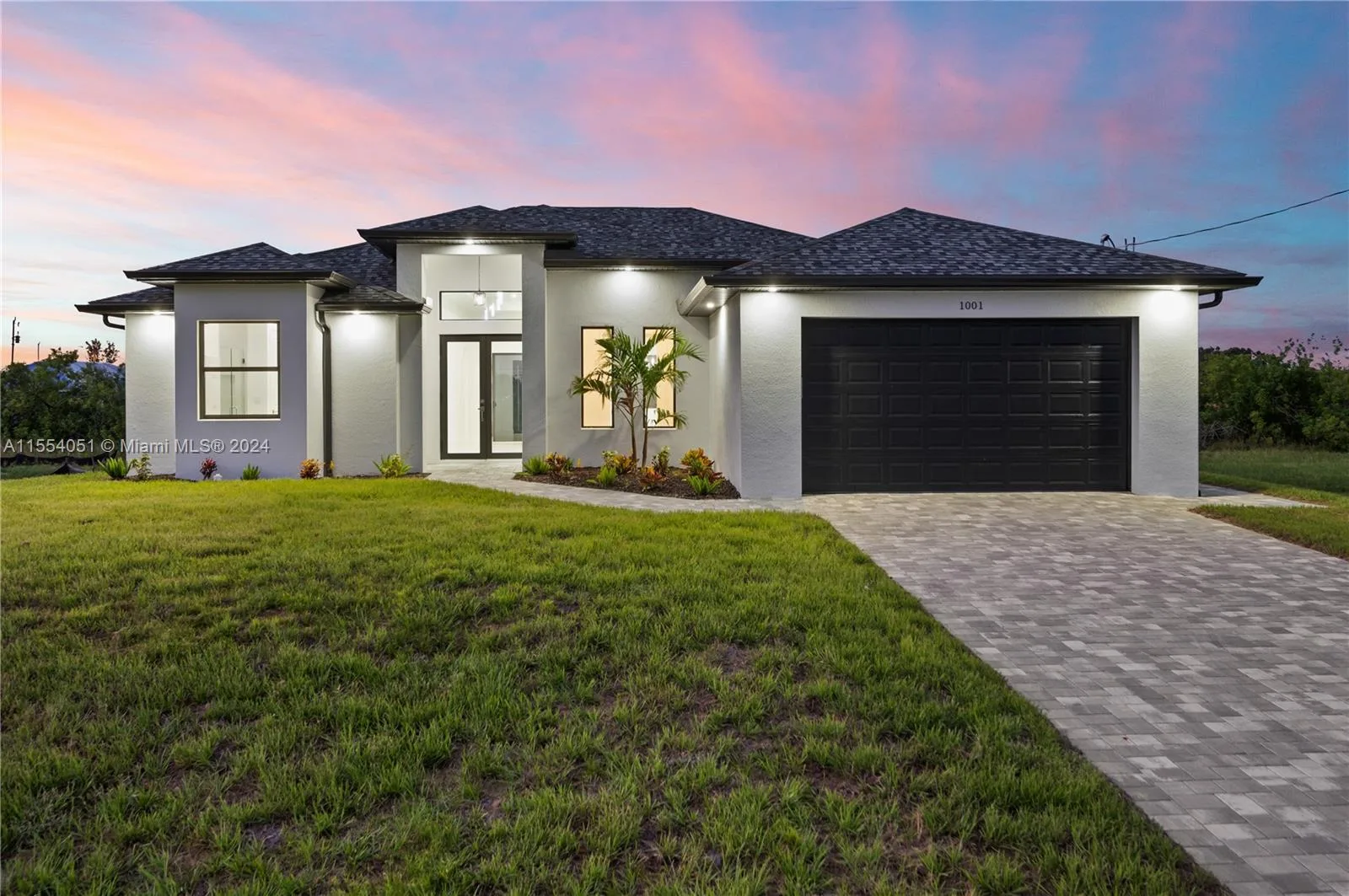 122 NW 18th PL, Cape Coral, FL 33993 photo 2