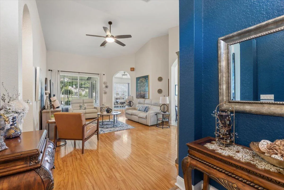 5910 Nicole Lane, Fort Pierce, FL 34951 photo 4