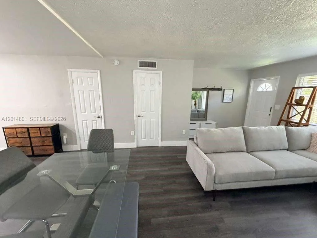 1500 NE 151st St # 104, Miami, FL 33162 photo 11