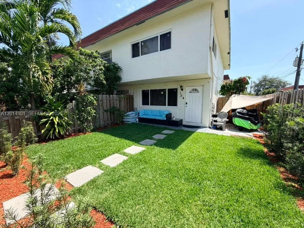 1500 NE 151st St # 104, Miami, FL 33162 photo 2